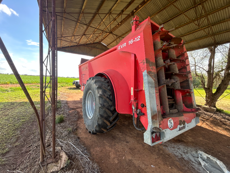 1638960542273232139_beaa23c0-ca48-47c3-a9a4-d923aeda0dc5