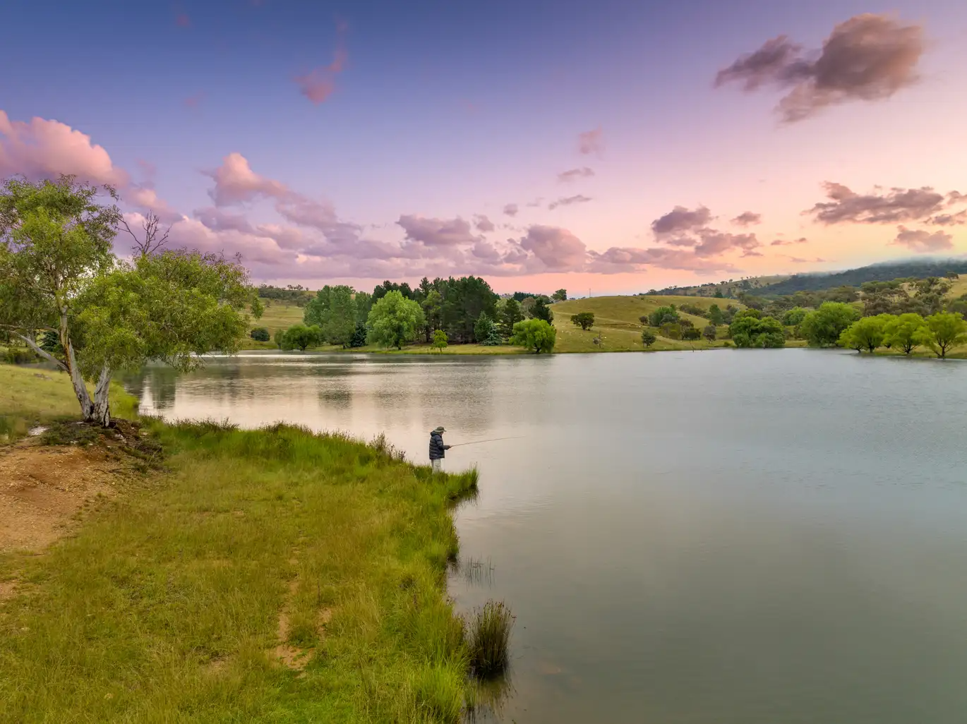 Auctionsplus the box 16.5.22 $5 million for a fishermans paradise in the high country Adaminaby in the Snowy Mountains pic 1