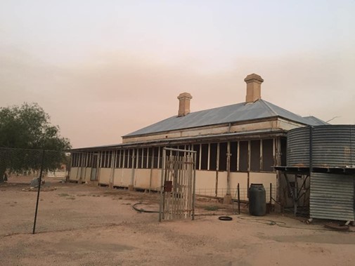 Auctionsplus the box Dunlop Homestead built in 1886 is the Chandler family’s permanent residence 6.7.22