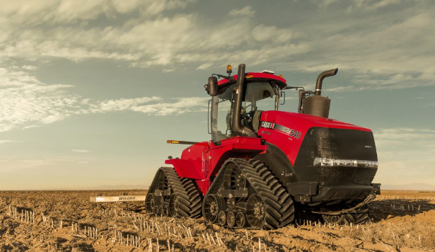 Auctionsplus the box Photo source Aumann Auctions - Case IH Quadtrac 540 8.9.22