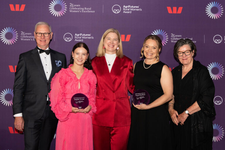 Nurse turned shearer awarded for busting rural stigmas