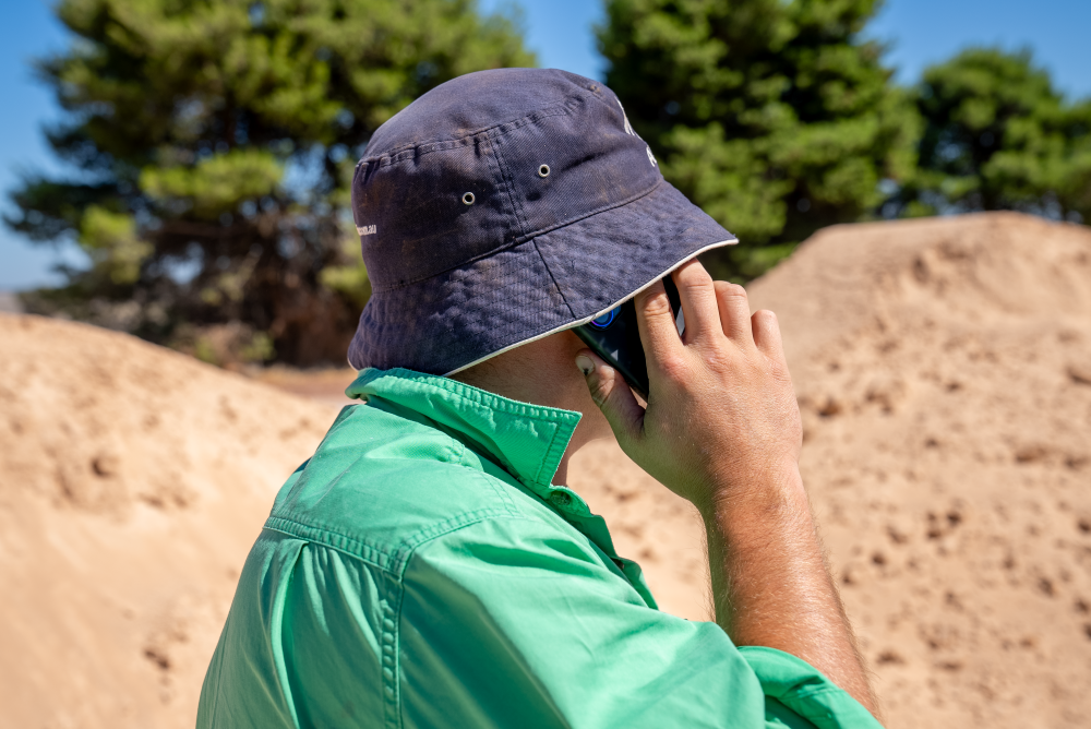 Telstra accused of beating around the bush on coverage